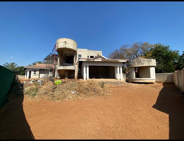 5 BEDROOM HOUSE FOR SALE IN BENDOR